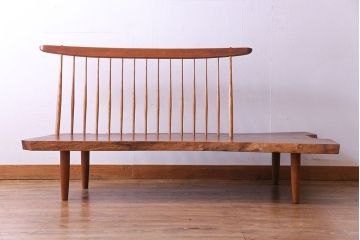 中古　ジョージナカシマ　BENCH　CN108　木そのままの味わいが伝わるコノイドベンチ(ジョージ・ナカシマ、長椅子、板座チェア)
