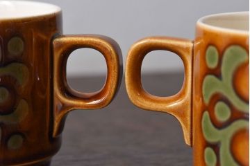 イギリスビンテージ　HORNSEA(ホーンジー)　BRONTE(ブロンテ)シリーズ　カップ&ソーサー&プレート4客セット(洋食器)