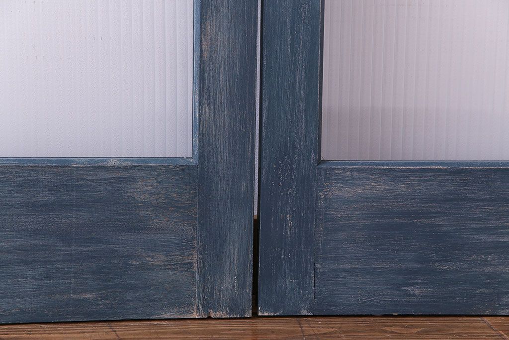 昭和期　モールガラスがレトロな魅力を放つペイント引き戸(ガラス戸、建具)2枚セット