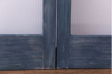 昭和期　モールガラスがレトロな魅力を放つペイント引き戸(ガラス戸、建具)2枚セット