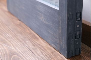 昭和期　モールガラスがレトロな魅力を放つペイント引き戸(ガラス戸、建具)2枚セット