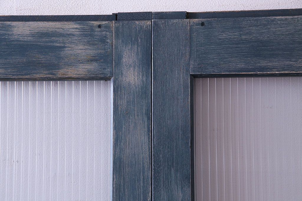 昭和期　モールガラスがレトロな魅力を放つペイント引き戸(ガラス戸、建具)2枚セット