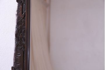 ヴィンテージ家具　ビンテージ　伝統工芸　軽井沢彫り　高級感のある佇まいのドレッサー(鏡、鏡台)