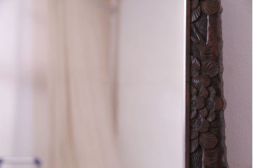 ヴィンテージ家具　ビンテージ　伝統工芸　軽井沢彫り　高級感のある佇まいのドレッサー(鏡、鏡台)