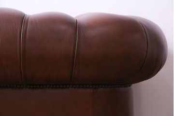 中古 Abdon y Lucas(アブドン・イ・ルーカス) 本革チェスターフィールドソファ