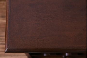 ヴィンテージ家具　イギリスビンテージ　味わいのある佇まいのワインラック