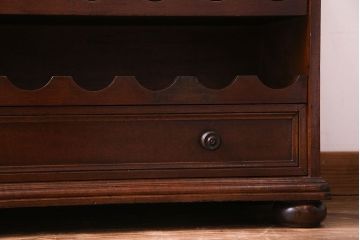 ヴィンテージ家具　イギリスビンテージ　味わいのある佇まいのワインラック