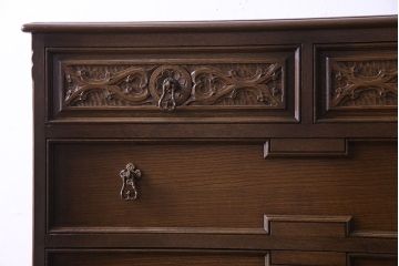 ビンテージ　神戸洋家具老舗たかねや製　オーク材使用の上品なチェスト(引き出し)(永田良介)