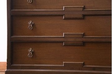 ビンテージ　神戸洋家具老舗たかねや製　オーク材使用の上品なチェスト(引き出し)(永田良介)