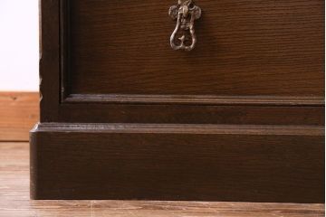 ビンテージ　神戸洋家具老舗たかねや製　オーク材使用の上品なチェスト(引き出し)(永田良介)