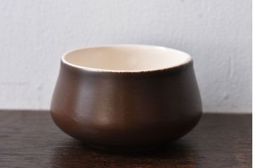 イギリスビンテージ　Honiton Pottery チョコレートブラウンのカップ&ソーサー2客セット(洋食器、陶器)(2)