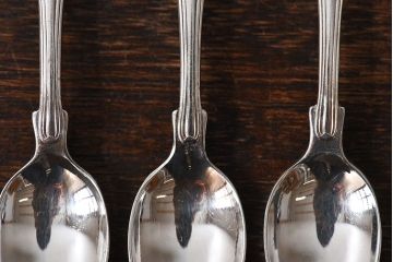 イギリスビンテージ　高級感漂うキングスパターンのスプーン(ティースプーン)6本セット