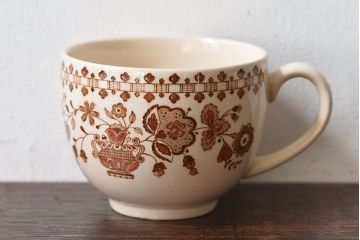 イギリスビンテージ　JOHNSON BROTHERS(ジョンソン・ブラザーズ) JAMESTOWN(ジェームズタウン)カップ&ソーサー3客セット(洋食器)