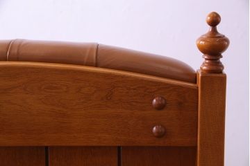 中古　横浜クラシック家具　ダニエル(daniel)　A-518　レオナマスターチェア (Leona)　本革ハイバックアームチェア(ソファ)(定価約70万円)