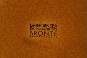アンティーク雑貨　イギリスビンテージ　HORNSEA(ホーンジー)　BRONTE(ブロンテ)シリーズ　チーズディッシュ(ケース、小物入れ、洋食器)
