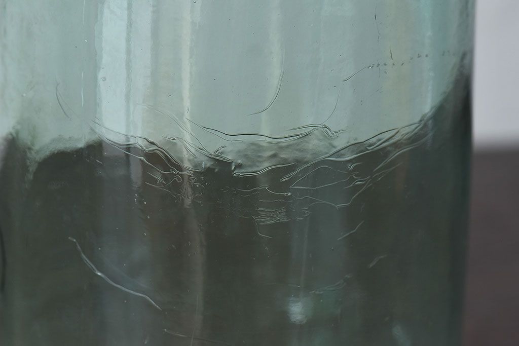 アンティーク雑貨　イギリス　SOLIDEX　金具の風合いと薄緑の色合いがおしゃれなガラスビン(保存瓶・ジャー)(2)