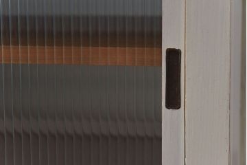 アンティーク家具　両面使いで便利!モールガラス引き戸の作業台(カウンターテーブル)