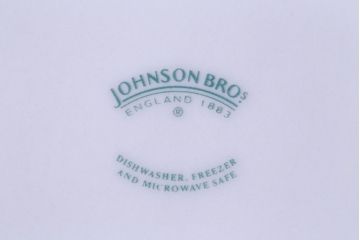 アンティーク雑貨　イギリスビンテージ　JOHNSON BROTHERS(ジョンソン・ブラザーズ)　Indies Blue(サインディーズ・ブルー)シリーズ カップ&ソーサー&プレート2客セット(洋食器)(1)