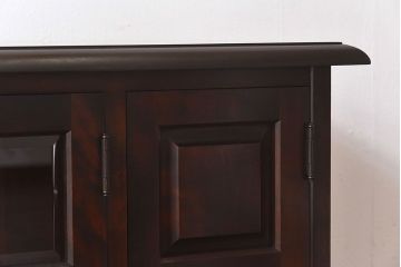 中古　北海道民芸家具　脚付き 落ち着きある色合いのサイドボード(収納棚、戸棚)(定価38万円)(2)