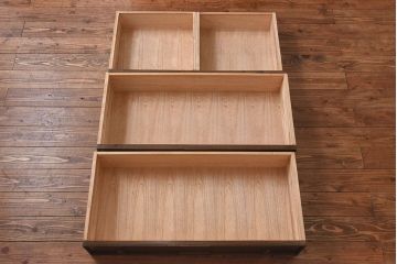ビンテージ　神戸洋家具老舗たかねや製　オーク材使用の上品なチェスト(引き出し)(2)(永田良介)