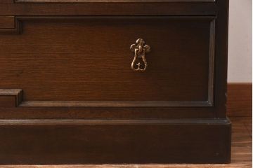 ビンテージ　神戸洋家具老舗たかねや製　オーク材使用の上品なチェスト(引き出し)(2)(永田良介)