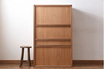 中古　竹の装飾と木の質感が味わい深い置き水屋(茶水屋、戸棚、茶棚)(2)
