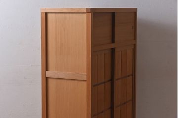 中古　竹の装飾と木の質感が味わい深い置き水屋(茶水屋、戸棚、茶棚)(2)