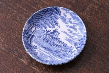 イギリス製　UNICORN　お城のデザインがスタイリッシュな小皿(豆皿、プレート)