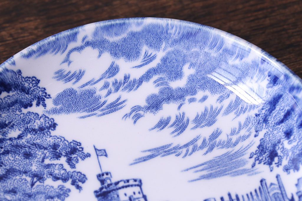 イギリス製　UNICORN　お城のデザインがスタイリッシュな小皿(豆皿、プレート)