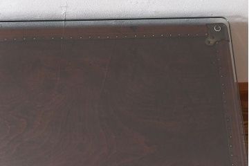 アンティーク雑貨　イギリスアンティーク　ガラス天板付きトランクテーブル(センターテーブル)