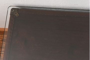 イギリスアンティーク　ガラス天板付きトランクテーブル(センターテーブル)