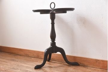 アンティーク雑貨　アンティーク　Brandt Furniture of Character　クラシカルな木製プラントスタンド(花台)