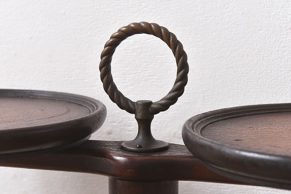 アンティーク雑貨　アンティーク　Brandt Furniture of Character　クラシカルな木製プラントスタンド(花台)