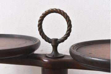 アンティーク雑貨　アンティーク　Brandt Furniture of Character　クラシカルな木製プラントスタンド(花台)