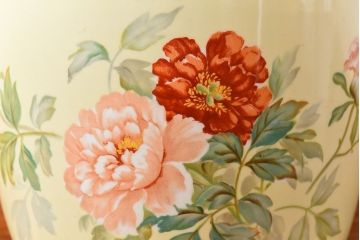 アンティーク雑貨　ノリタケ・則武(日陶)　昭和初期　鮮やかな牡丹が美しい火鉢(鉢カバー)(1)