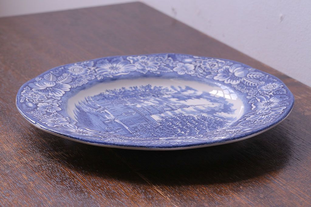 アンティーク雑貨　中古　イギリスWedgwood(ウェッジウッド)　細かな絵柄が目を引く記念プレート(洋食器、大皿)