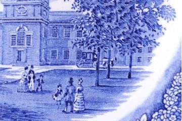 アンティーク雑貨　中古　イギリスWedgwood(ウェッジウッド)　細かな絵柄が目を引く記念プレート(洋食器、大皿)