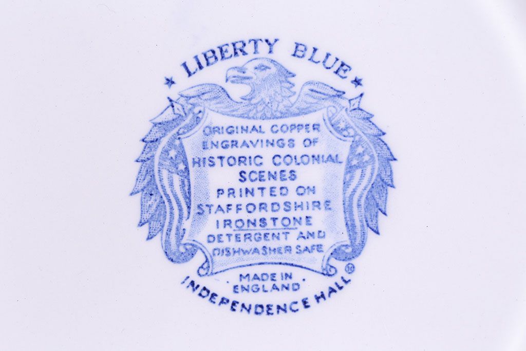 アンティーク雑貨　中古　イギリスWedgwood(ウェッジウッド)　細かな絵柄が目を引く記念プレート(洋食器、大皿)