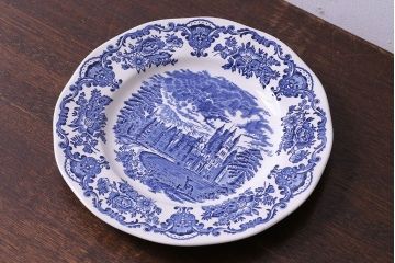 アンティーク雑貨　中古　イギリスWedgwood(ウェッジウッド)　ディスプレイにもおすすめなプレート(洋食器)