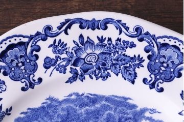 アンティーク雑貨　中古　イギリスWedgwood(ウェッジウッド)　ディスプレイにもおすすめなプレート(洋食器)