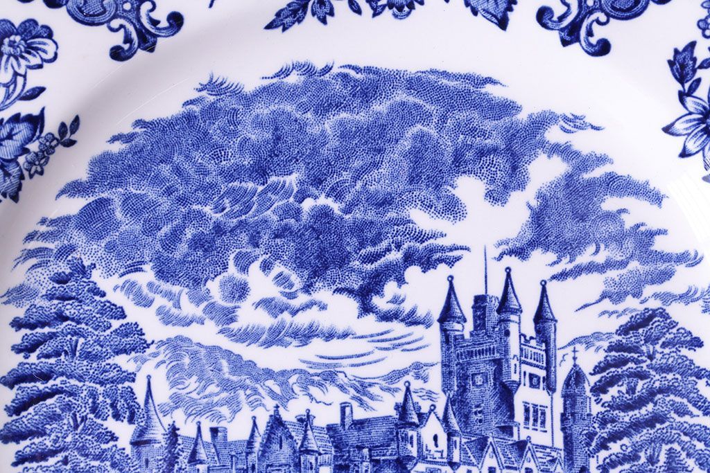 アンティーク雑貨　中古　イギリスWedgwood(ウェッジウッド)　ディスプレイにもおすすめなプレート(洋食器)