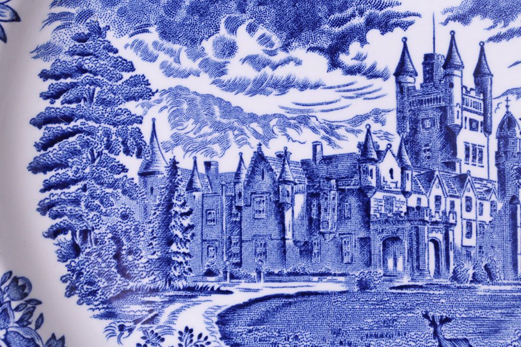 アンティーク雑貨　中古　イギリスWedgwood(ウェッジウッド)　ディスプレイにもおすすめなプレート(洋食器)