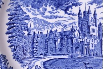 アンティーク雑貨　中古　イギリスWedgwood(ウェッジウッド)　ディスプレイにもおすすめなプレート(洋食器)