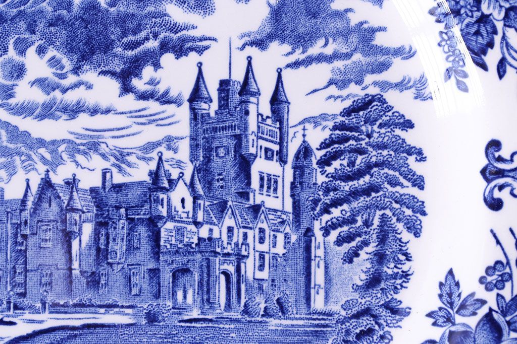 アンティーク雑貨　中古　イギリスWedgwood(ウェッジウッド)　ディスプレイにもおすすめなプレート(洋食器)