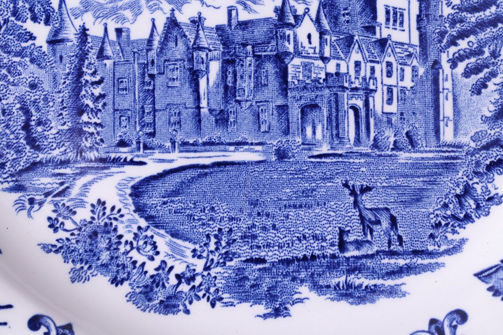 アンティーク雑貨　中古　イギリスWedgwood(ウェッジウッド)　ディスプレイにもおすすめなプレート(洋食器)