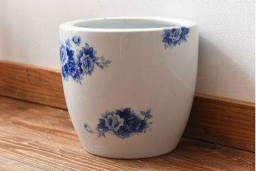 アンティーク雑貨　ノリタケ・則武(日陶)　オールドノリタケ　ブルーローズ　シックな染付火鉢(鉢カバー)(1)