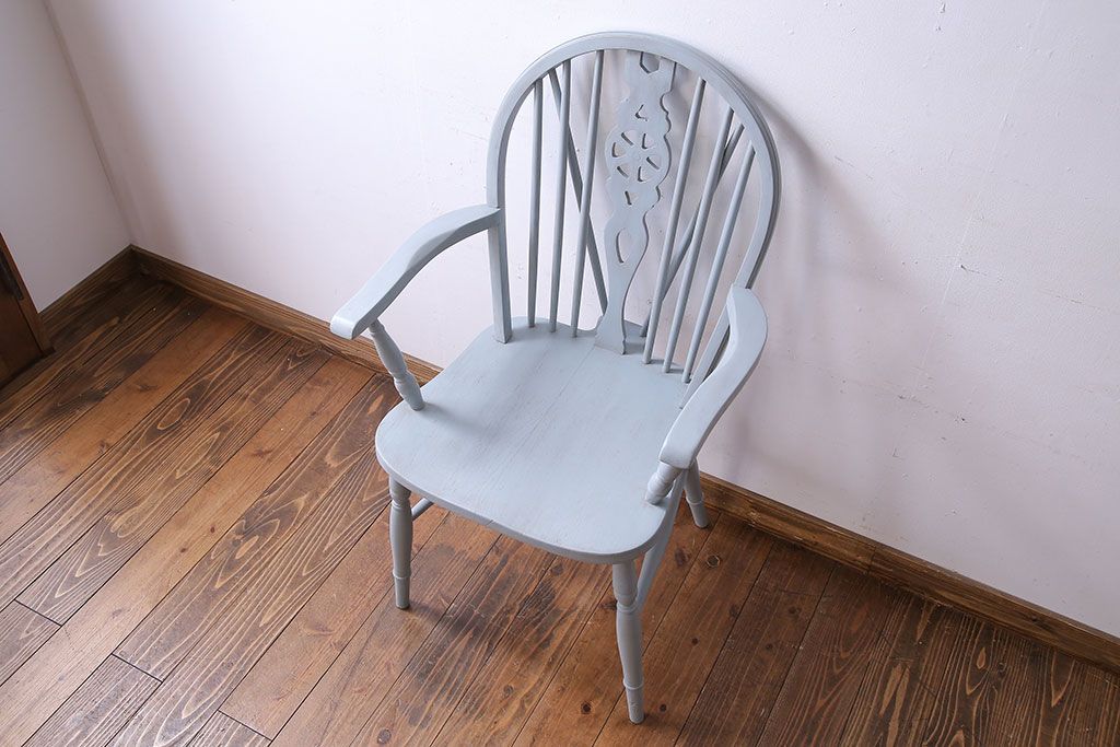 ヴィンテージ家具　ビンテージ　淡いカラーのアンティークペイントチェア(椅子)