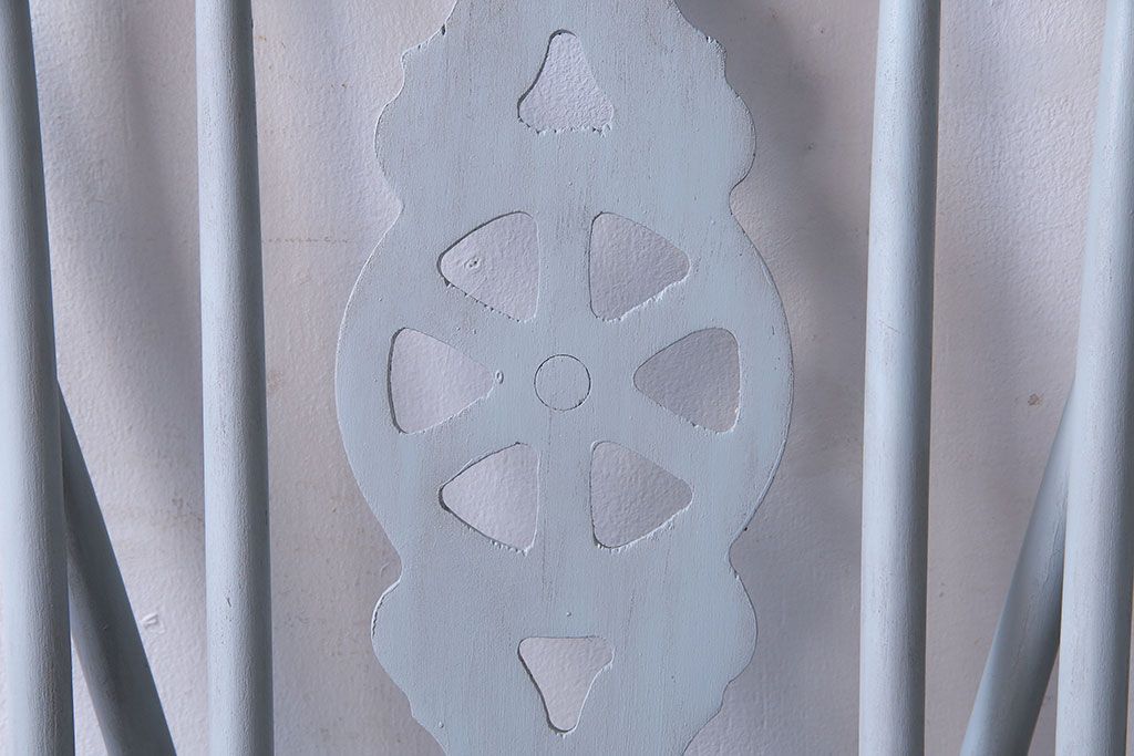 ヴィンテージ家具　ビンテージ　淡いカラーのアンティークペイントチェア(椅子)