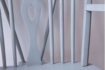 ヴィンテージ家具　ビンテージ　淡いカラーのアンティークペイントチェア(椅子)