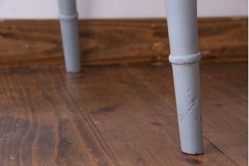 ヴィンテージ家具　ビンテージ　淡いカラーのアンティークペイントチェア(椅子)